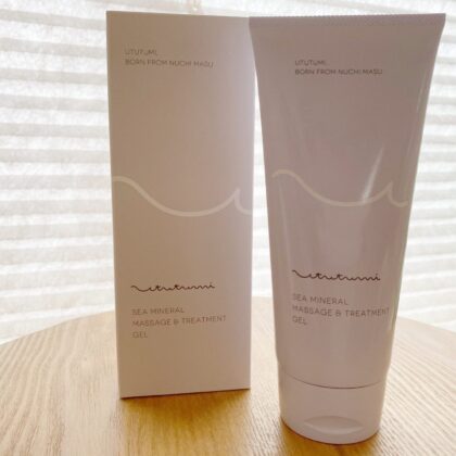 ぬちまーすの塩が入った天然の ミネラルマッサージ と トリートメントジェル