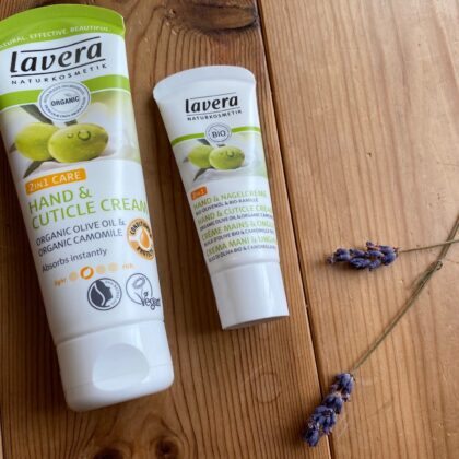 ハンド と ネイルクリーム　ラヴェーラ・スモール
